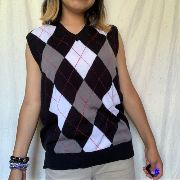 Black and white argyle pattern vest - Picture 4 of 7